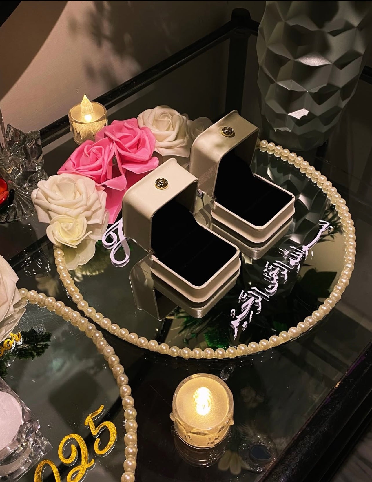 Signature Engagement Tray