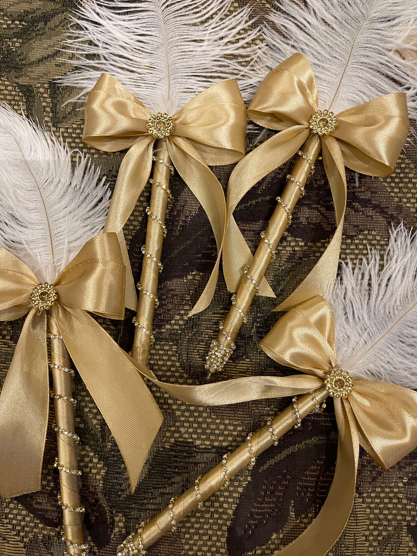 Golden Knot
